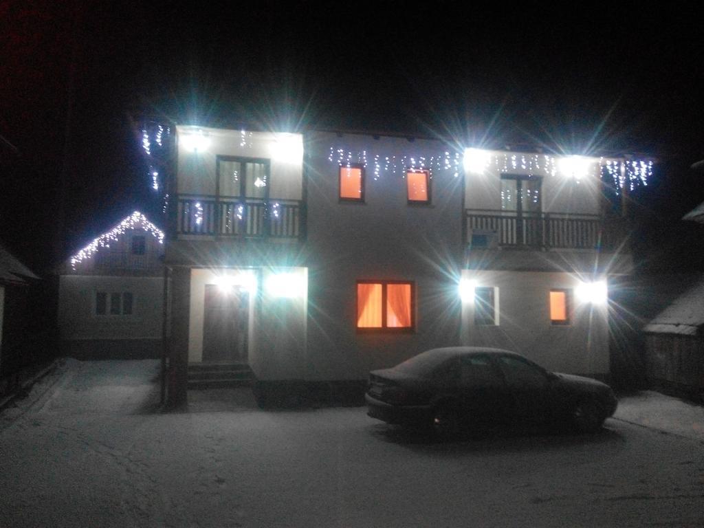 Casa Bunicii Hotel Moisei Eksteriør billede